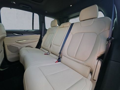 New 2025 Jeep Grand Cherokee Limited w/ Luxury Tech Group II image 13