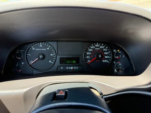 Used 2005 Ford F250 Lariat RWD image 26