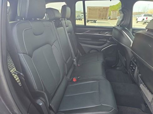 Used 2025 Jeep Grand Cherokee Overland w/ Adv Protech Group III image 11