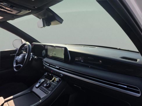 Used 2024 Hyundai Palisade Calligraphy image 11