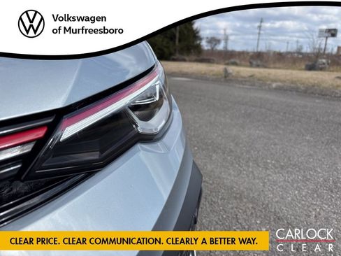 Certified 2025 Volkswagen GTI SE image 10