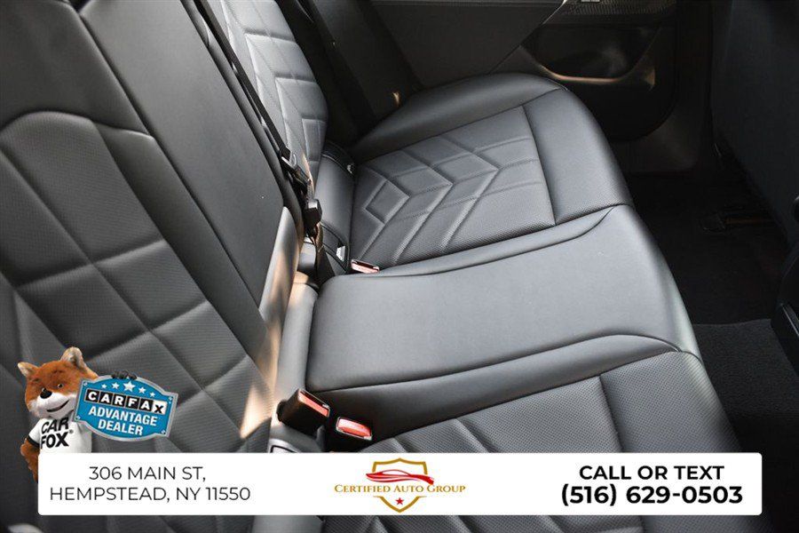 Used 2025 BMW 530i RWD image 27