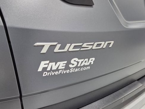 Certified 2025 Hyundai Tucson Limited FWD image 10