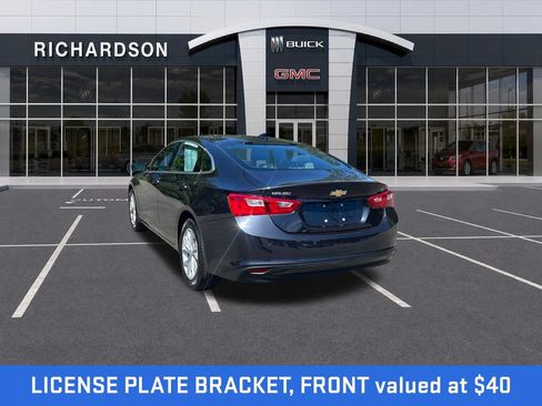 Used 2023 Chevrolet Malibu LT w/ Driver Confidence Package FWD image 3