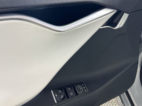Used 2017 Tesla Model S 90D image 31