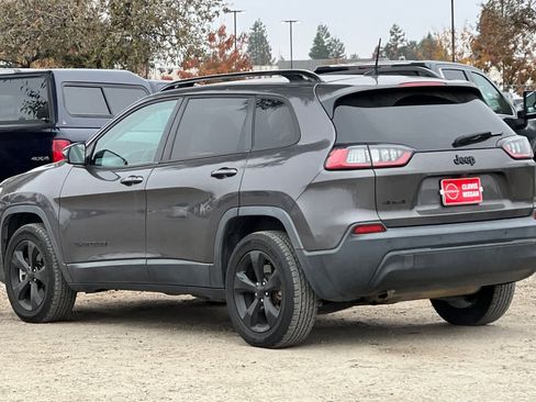 Used 2019 Jeep Cherokee Latitude Plus image 7
