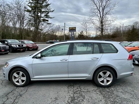 Used 2015 Volkswagen Golf TDI S image 5