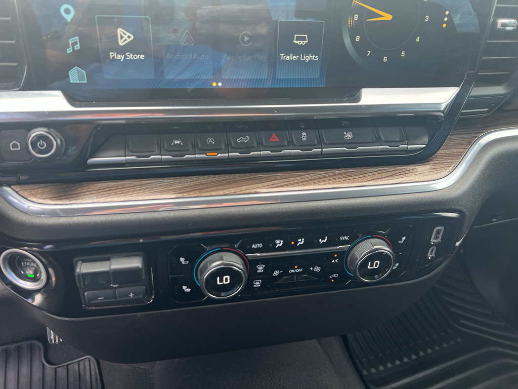 Used 2025 Chevrolet Silverado 1500 LT AWD/4WD image 17