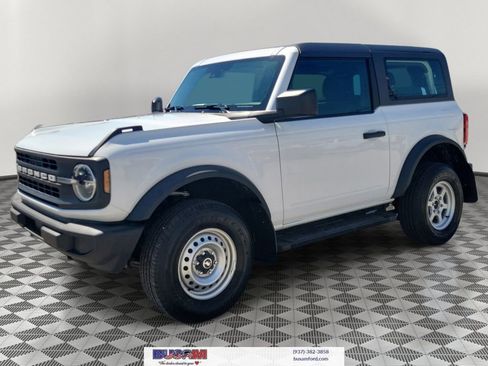 Certified 2025 Ford Bronco 2-Door AWD/4WD image 2