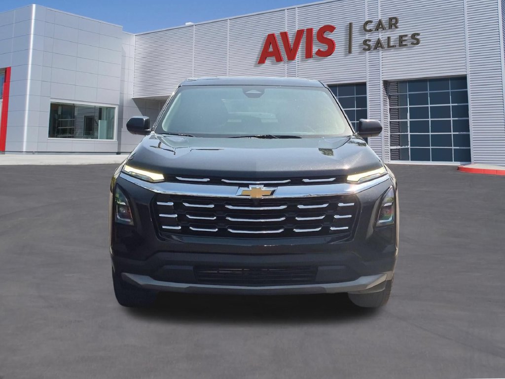 Used 2025 Chevrolet Equinox LT FWD image 2
