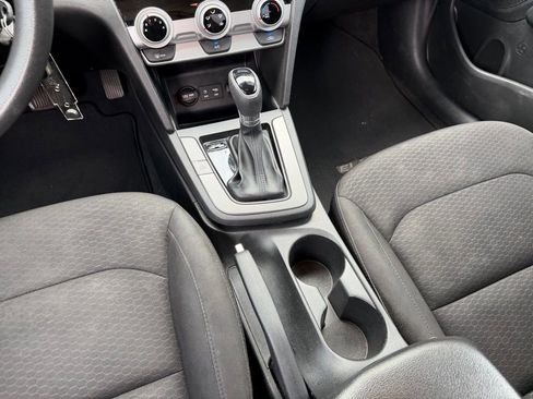 Used 2019 Hyundai Elantra SEL w/ Cargo Package image 16