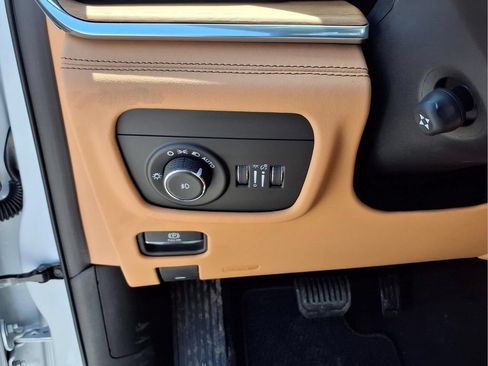 New 2026 Jeep Grand Cherokee L Summit w/ Advanced Protech Group IV AWD/4WD image 26