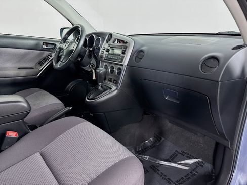 Used 2005 Toyota Matrix XR FWD image 27