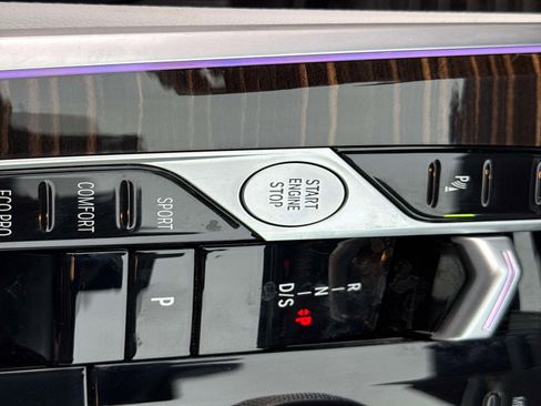 Used 2024 BMW X5 xDrive40i w/ Premium Package image 30