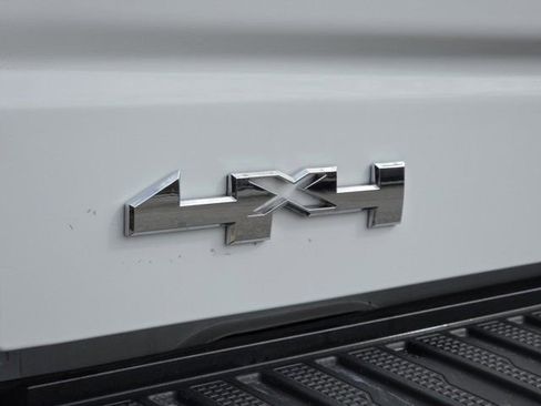 Used 2024 GMC Sierra 1500 AT4X image 14