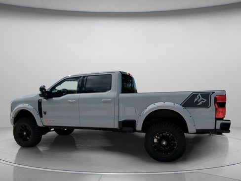Used 2025 Ford F250 Lariat w/ Lariat Ultimate Package image 19