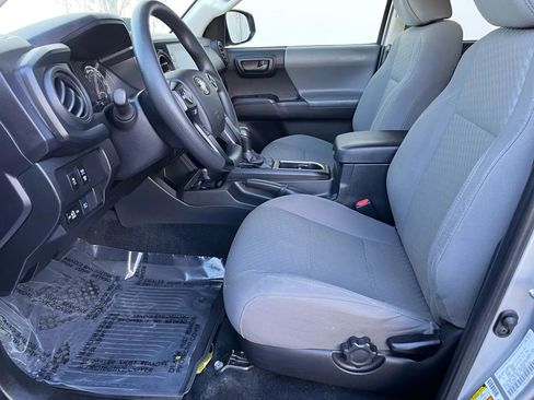 Used 2022 Toyota Tacoma SR image 13