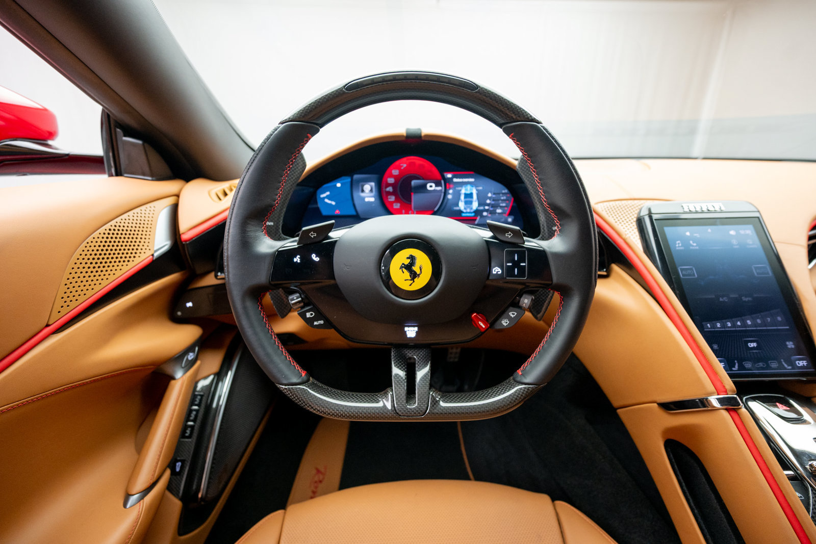Used 2022 Ferrari Roma RWD image 11