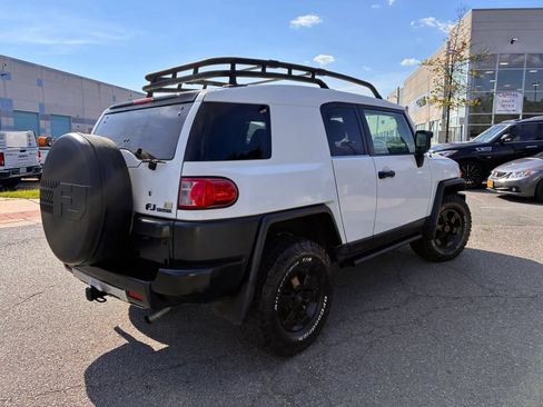 Used 2008 Toyota FJ Cruiser 4WD image 9
