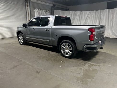 Used 2023 Chevrolet Silverado 1500 High Country image 5