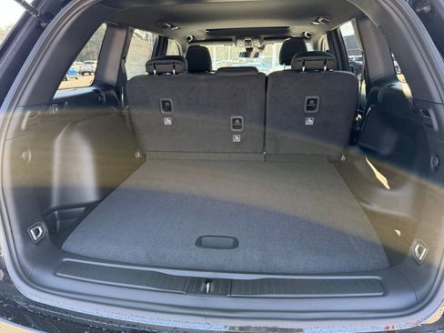 New 2025 Jeep Grand Cherokee Laredo image 23