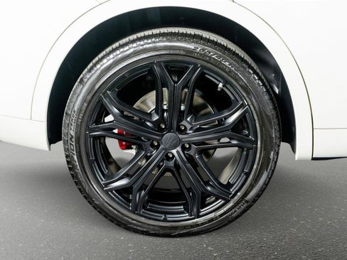 Used 2023 Maserati Levante GT AWD/4WD image 8