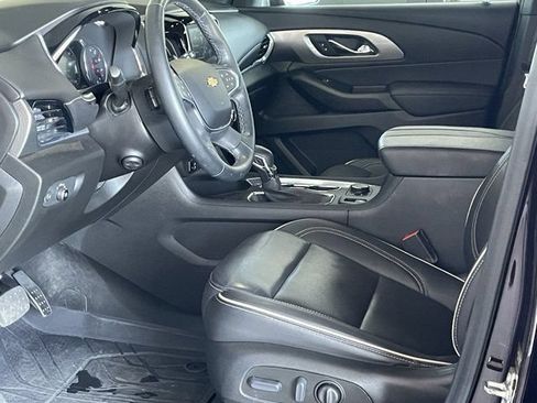 Used 2023 Chevrolet Traverse Premier AWD/4WD image 16