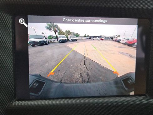 Used 2023 Jeep Gladiator Sport AWD/4WD image 18