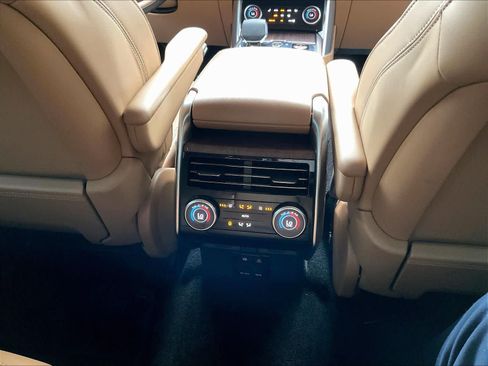 Used 2023 Land Rover Range Rover Autobiography AWD/4WD image 37