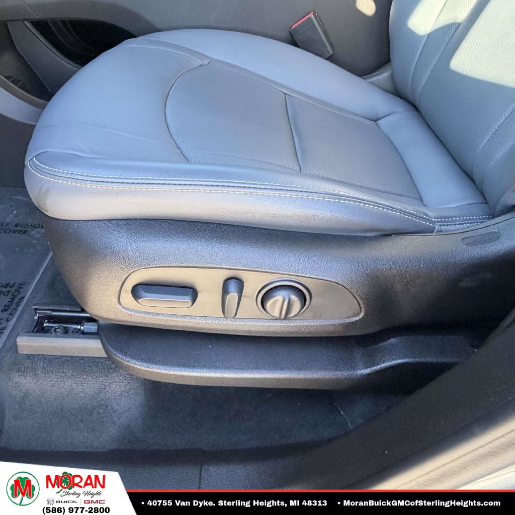Certified 2024 Buick Enclave Essence w/ Experience Buick Package FWD image 19
