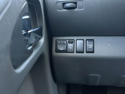Used 2021 Nissan Frontier SV w/ Midnight Edition Floor Mats RWD image 28