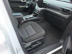 Used 2022 Ford Explorer XLT w/ Class IV Trailer Tow Package AWD/4WD image 5