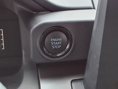 Certified 2025 Toyota Tacoma SR5 image 16