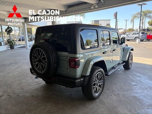 Used 2023 Jeep Wrangler Unlimited Sahara w/ Cold Weather Group AWD/4WD image 3