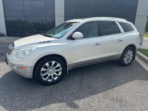 Used 2010 Buick Enclave CXL w/ Trailering Provision Package AWD/4WD image 1