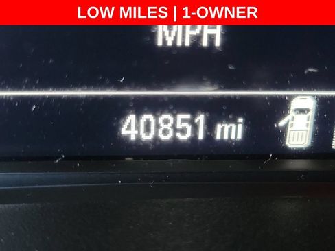 Used 2021 Chevrolet Colorado W/T RWD image 4