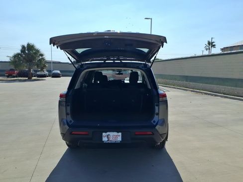 Used 2023 Nissan Pathfinder S FWD image 20