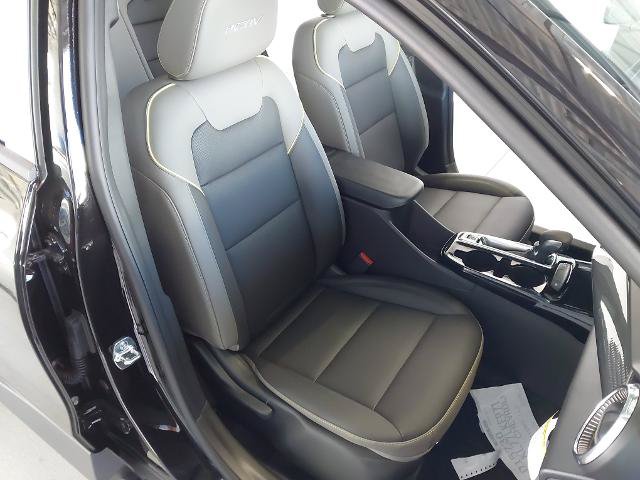 New 2026 Chevrolet Trax ACTIV w/ Driver Confidence Package FWD image 28