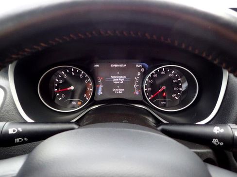 Used 2018 Jeep Compass Latitude w/ Popular Equipment Group image 17