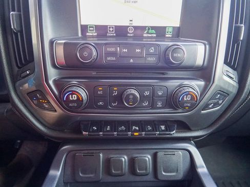 Used 2015 Chevrolet Silverado 2500 LTZ w/ Duramax Plus Package AWD/4WD image 26