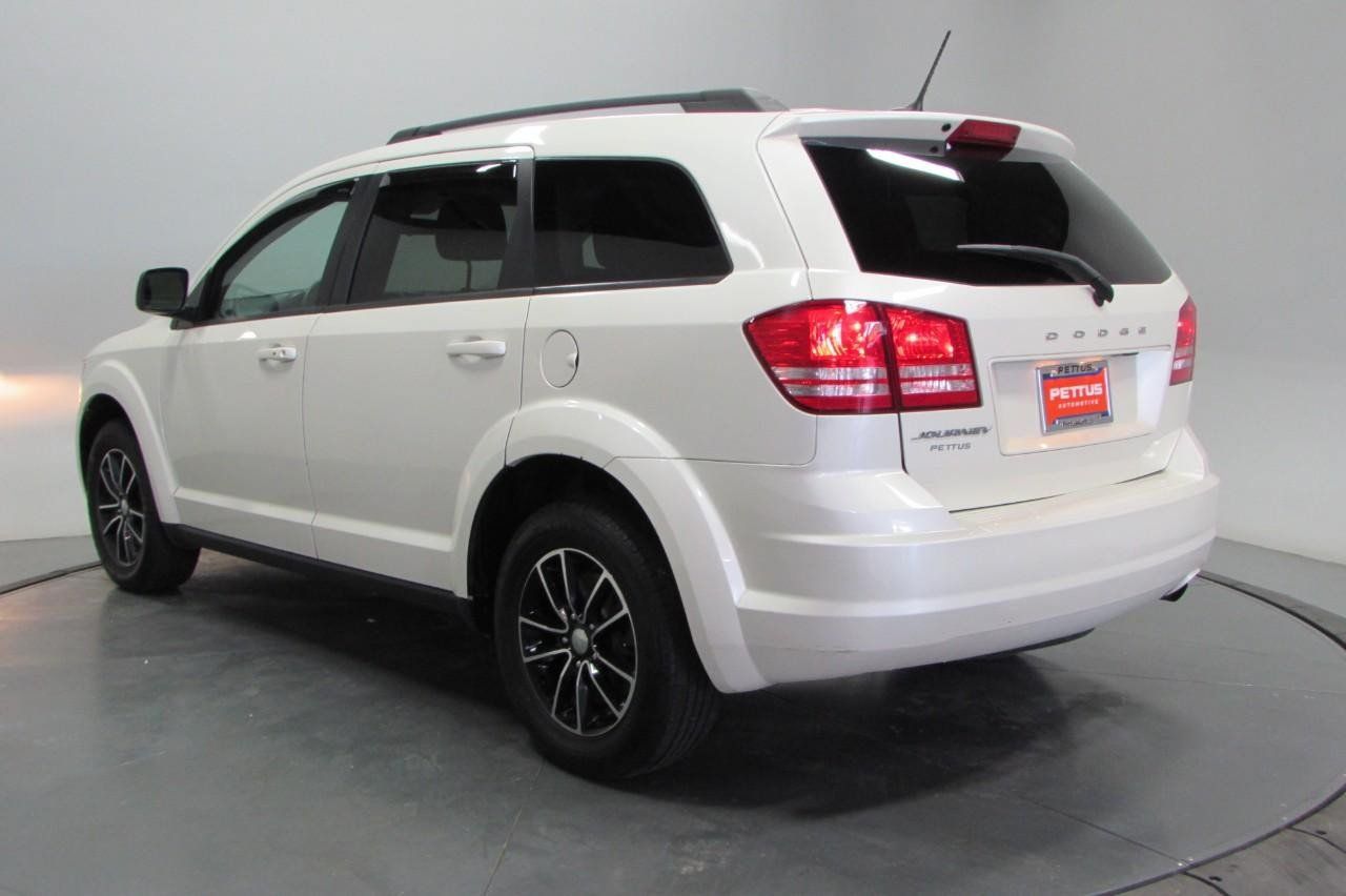 Used 2017 Dodge Journey SE w/ Flexible Seating Group FWD image 6