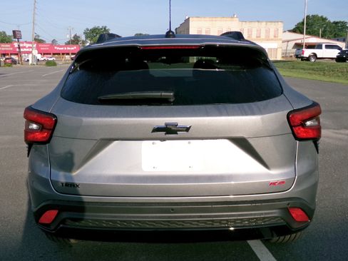 New 2026 Chevrolet Trax RS w/ Driver Confidence Package FWD image 4