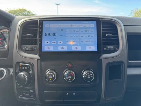 Used 2018 RAM 1500 Express AWD/4WD image 4