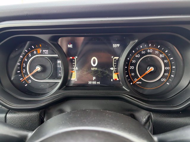 Used 2025 Jeep Gladiator Rubicon w/ Convenience Group AWD/4WD image 19