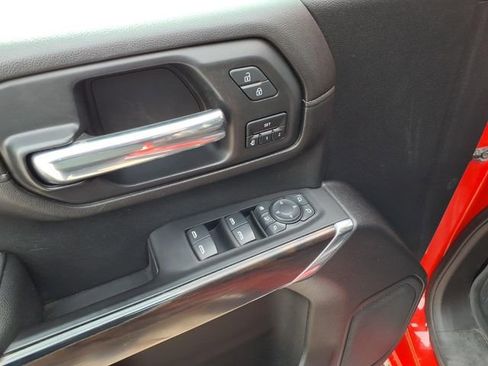 Used 2021 GMC Sierra 3500 SLT image 17