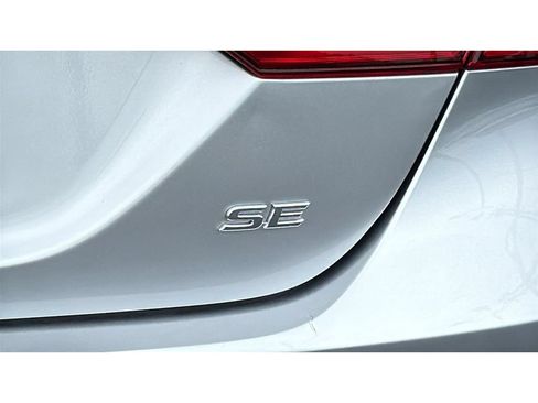 Certified 2024 Toyota Camry SE FWD image 7