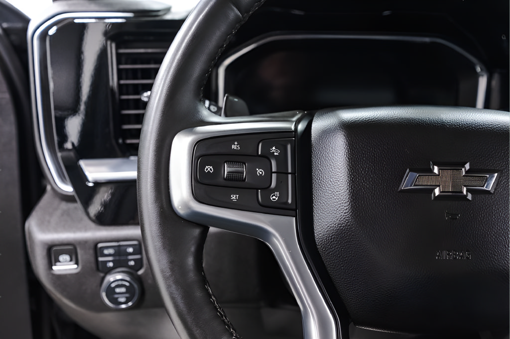 Used 2024 Chevrolet Silverado 1500 RST AWD/4WD image 10