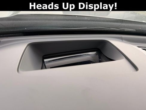 Certified 2025 Volkswagen Atlas Cross Sport SEL Premium R-Line image 31