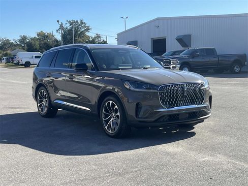 New 2026 Lincoln Aviator Reserve w/ Luxury Package image 7