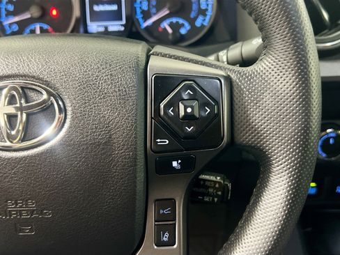 Used 2023 Toyota Tacoma TRD Sport w/ Technology Package AWD/4WD image 19